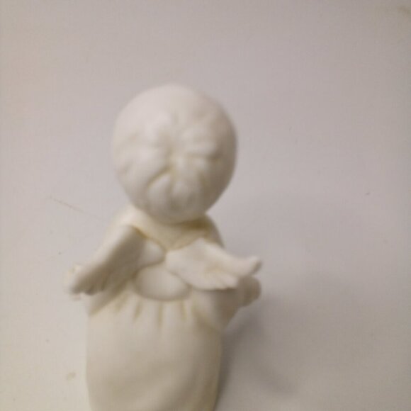 Schmid Bros Kissing Angel White Porcelain Nativity Figurine Vintage 1950s - Picture 11 of 15
